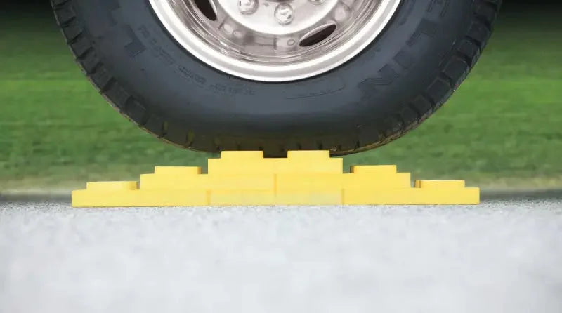 44501 Camco Leveling Block Use to Level RV While Parked