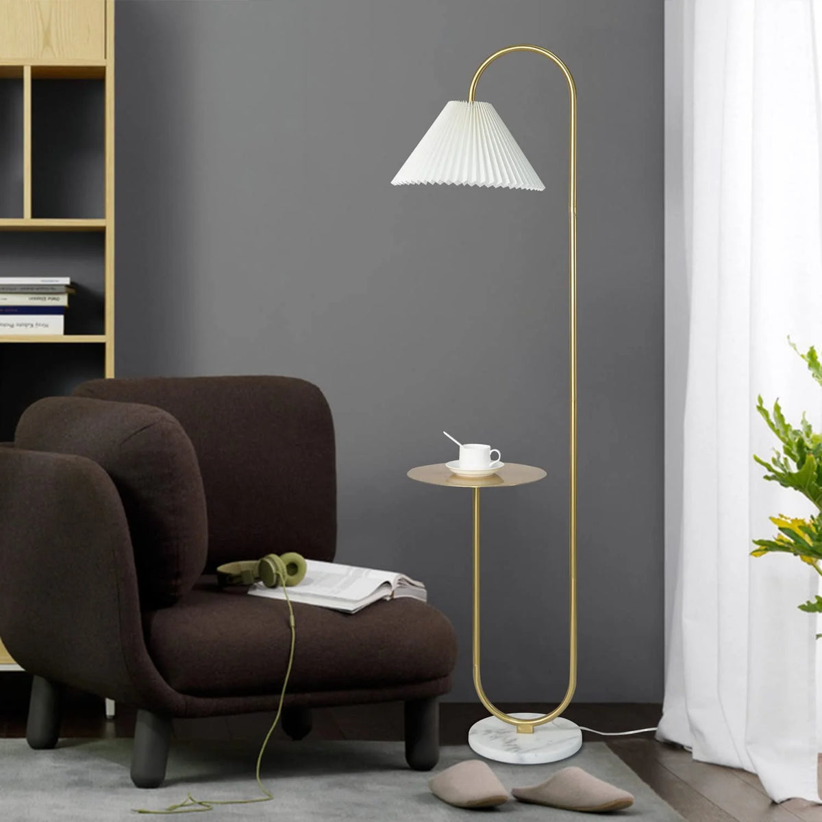 Modern Elegant with Tray Floor Lamp for Office Cafe Den Living Room Bedroom, Foot Switch and Brass/Gold Finish, Light Yellow Pleated Cloth Lampshade
