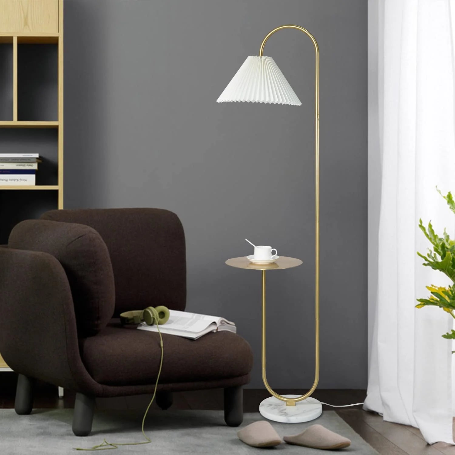 Modern Elegant with Tray Floor Lamp for Office Cafe Den Living Room Bedroom, Foot Switch and Brass/Gold Finish, Light Yellow Pleated Cloth Lampshade